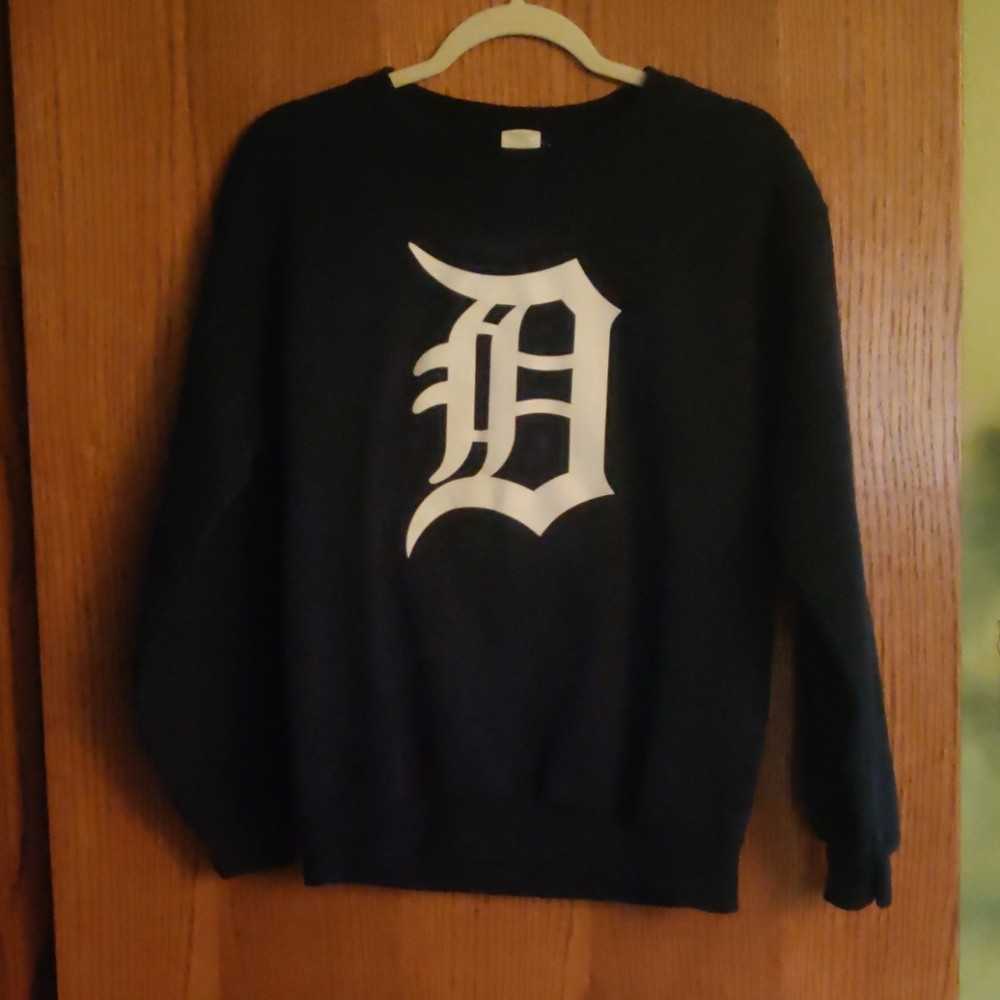 Navy D Detroit Tigers crew neck sweatshirt